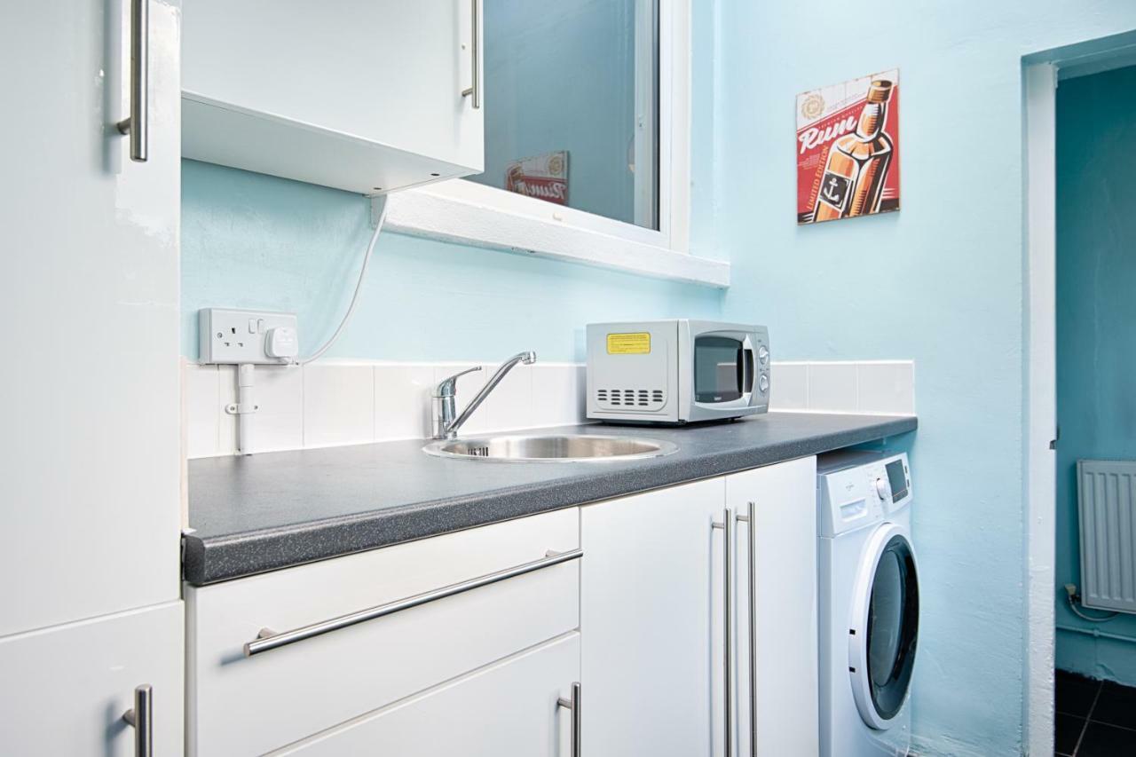 Off Road Parking, Garden, Tv In Every Room Swansea Zewnętrze zdjęcie