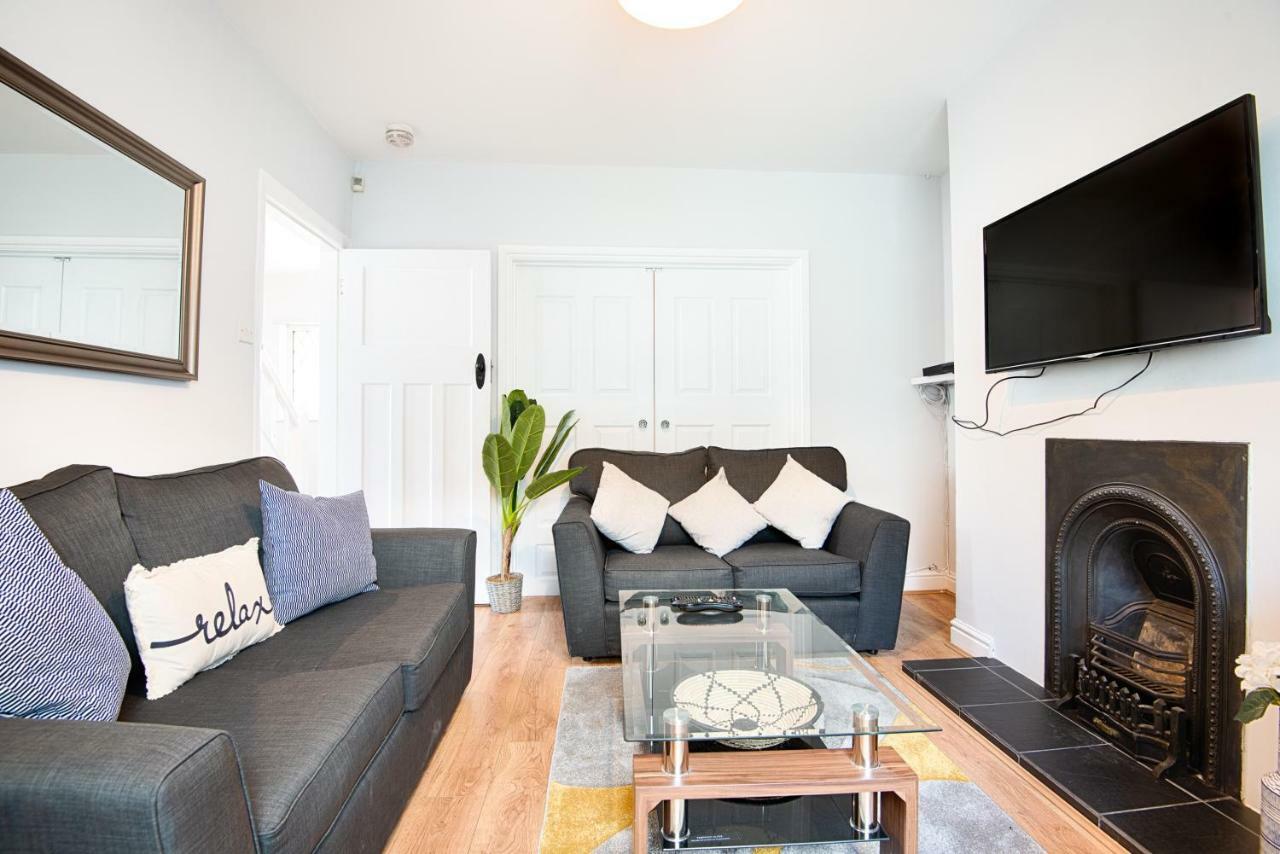 Off Road Parking, Garden, Tv In Every Room Swansea Zewnętrze zdjęcie