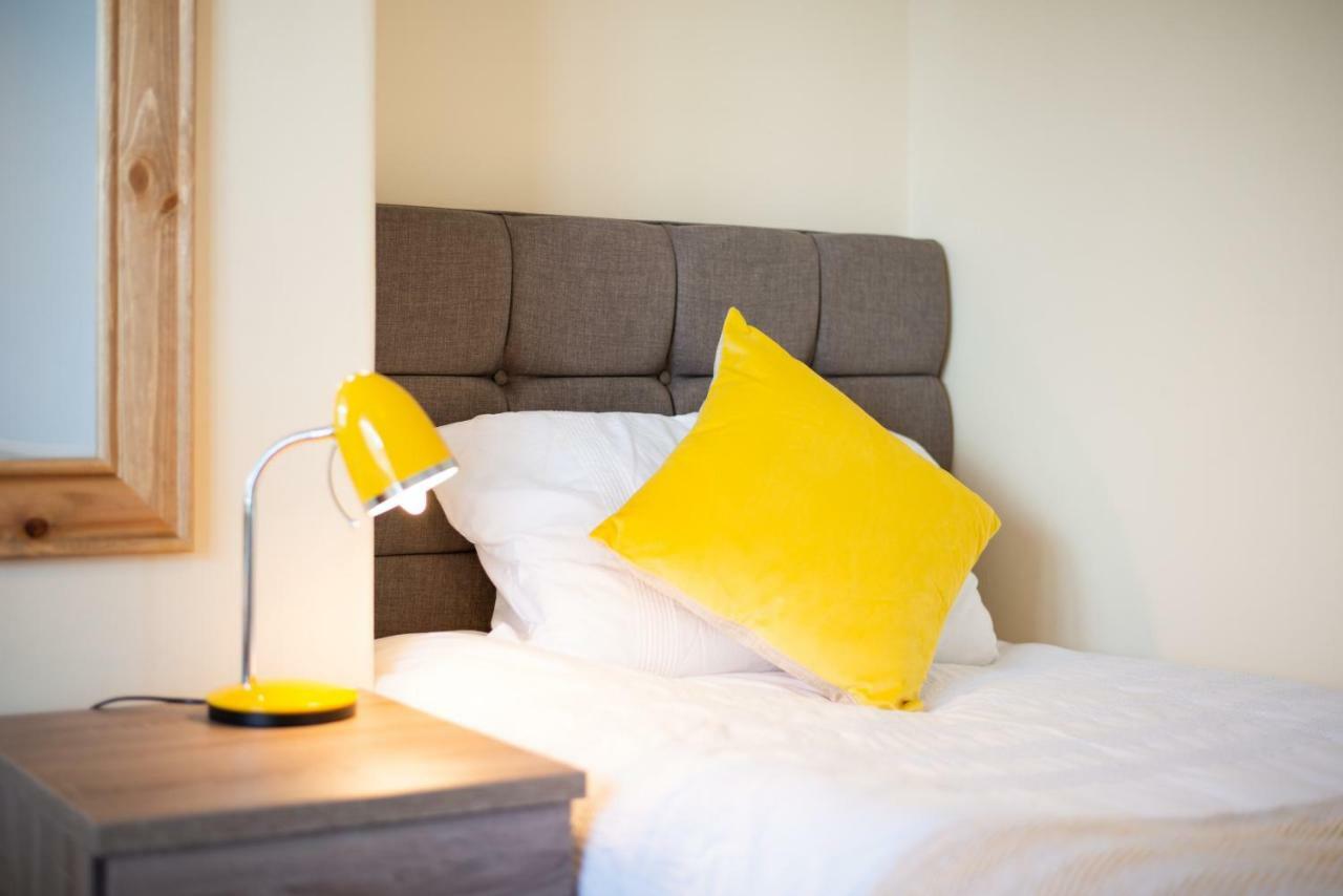 Off Road Parking, Garden, Tv In Every Room Swansea Zewnętrze zdjęcie