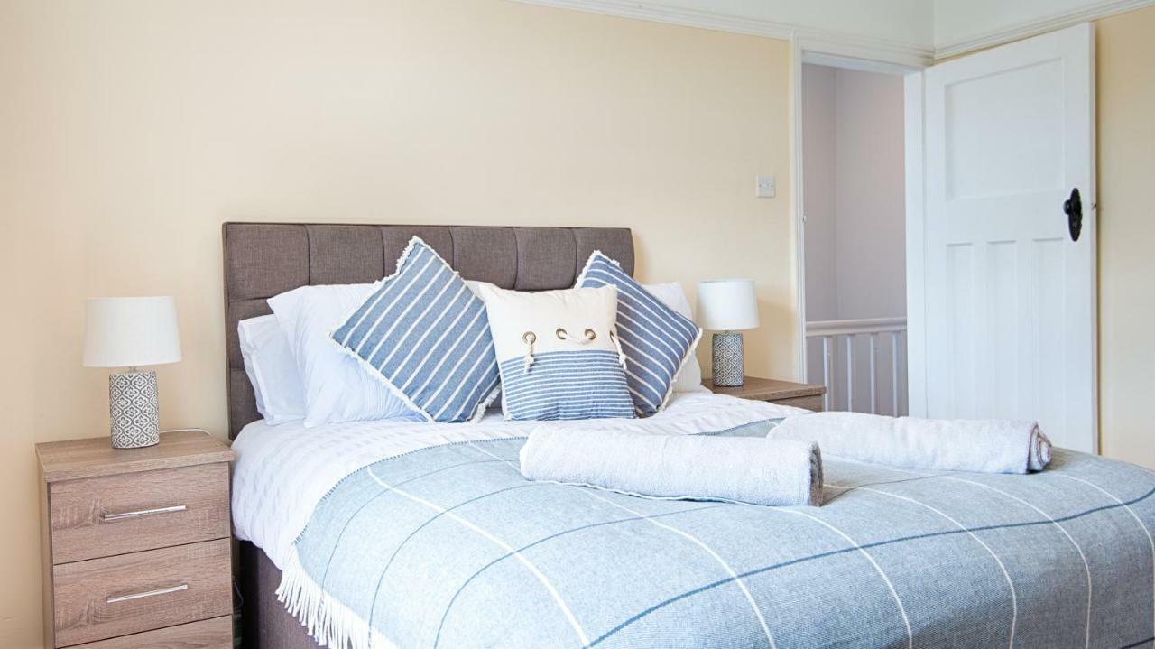 Off Road Parking, Garden, Tv In Every Room Swansea Zewnętrze zdjęcie